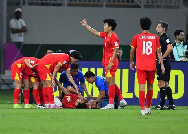 Hình ảnh đội ngũ hỗ trợ khách hàng 24/7 của 999ok nhà cái